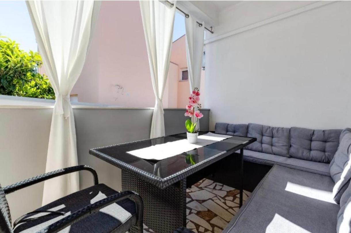 Apartament Floyd Bibinje Zewnętrze zdjęcie