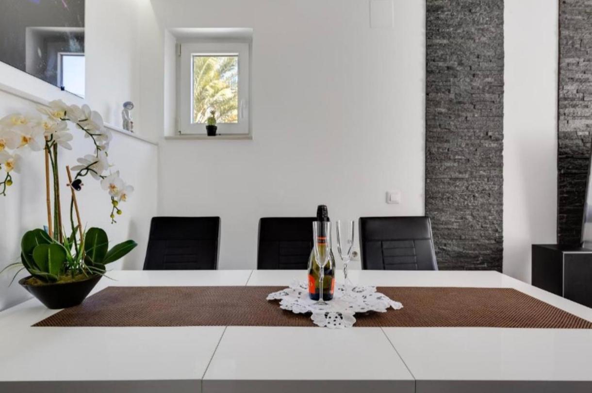 Apartament Floyd Bibinje Zewnętrze zdjęcie